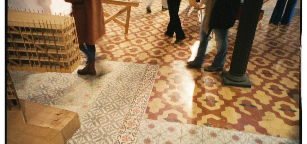 Parquet pour hôtel, bureau ou boutique : exigences pros