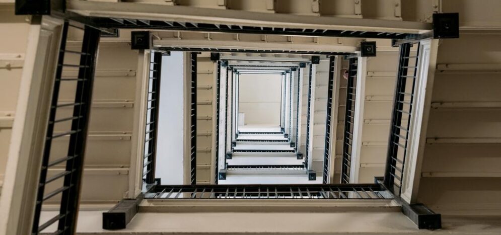 Installer sol laminé ou parquet sur escalier techniques et finitions Installer sol laminé ou parquet sur escalier techniques et finitions