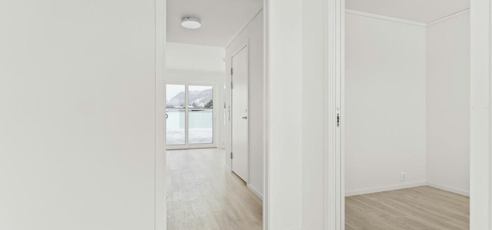 Pose de sol stratifié clipsé étapes et bons gestes pour un rendu parfait