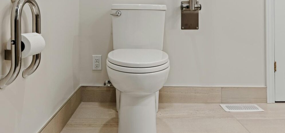 Parquet hydrofuge pour salles de bains modernes