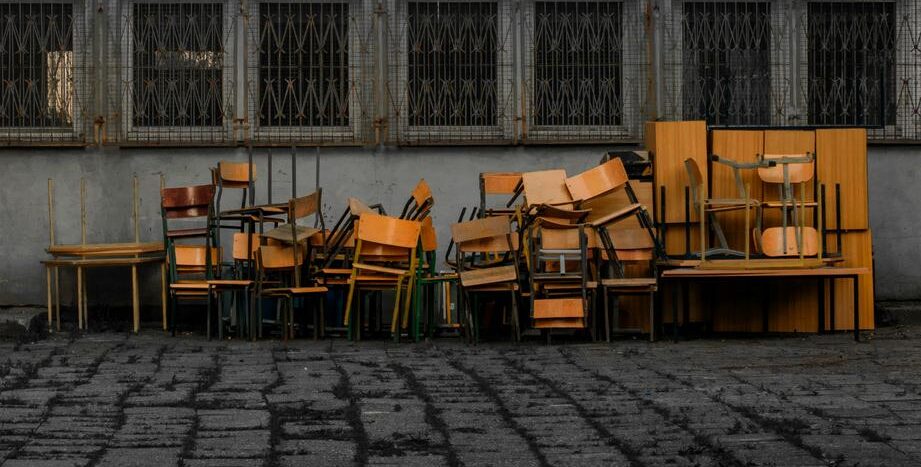 Réparations parquet après déplacement de meubles lourds Réparations parquet après déplacement de meubles lourds